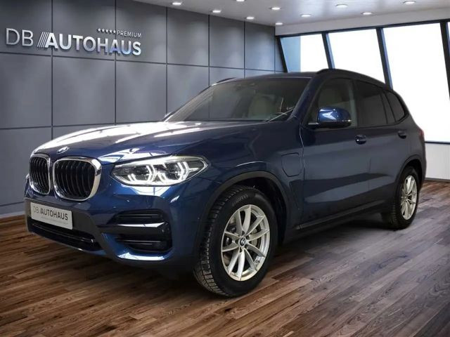 BMW X3 xDrive Advantage pakket xDrive30e