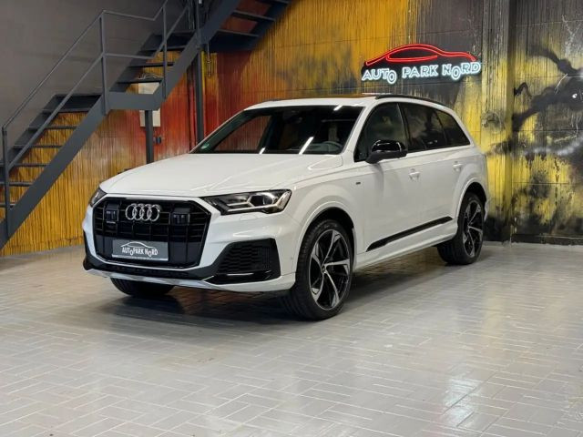 Audi Q7 S-Line 55 TFSI