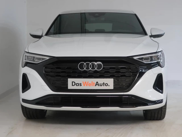 Audi Q8 e-tron Quattro Business 55