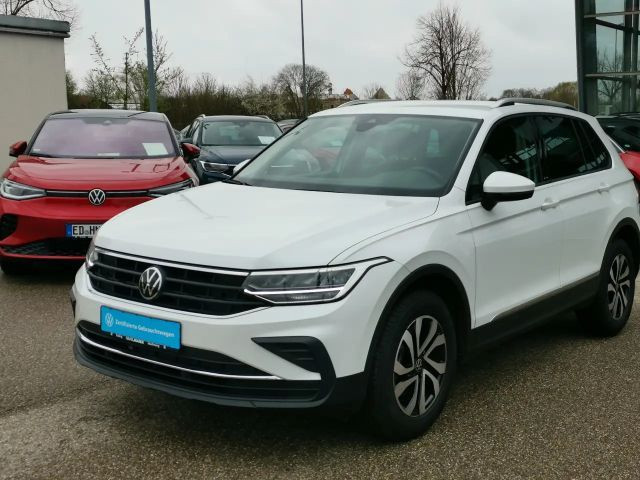 Volkswagen Tiguan Active TSI 6-Gang Navi Ganzjahres