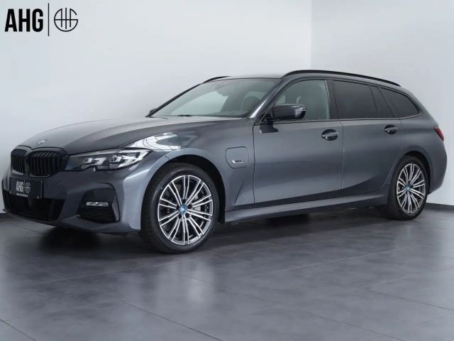 BMW 3 Serie 330 M-Sport Touring 330e