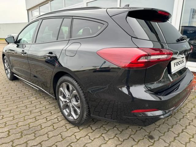 Ford Focus EcoBoost Wagon ST Line