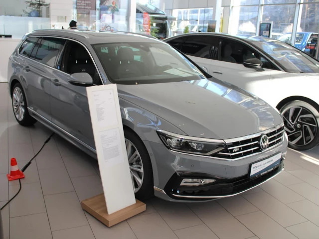 Volkswagen Passat 4Motion Business DSG Variant