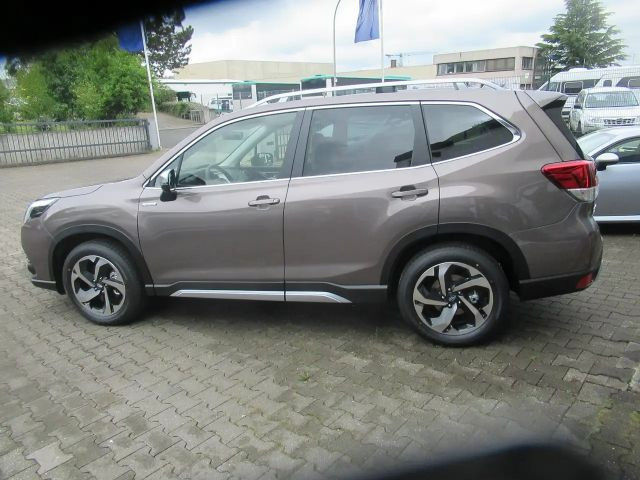 Subaru Forester 2.0ie  Platinum AT  "Subaru Sorglos-Prämie" AHK