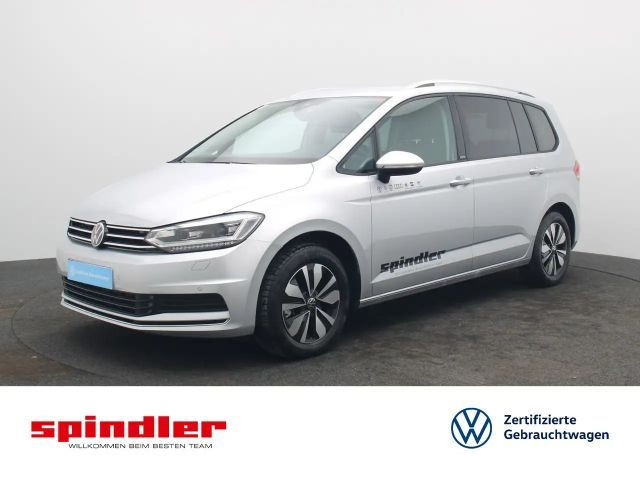 Volkswagen Touran DSG 1.5 TSI