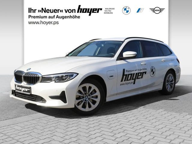 BMW 3 Serie 330 Touring Advantage pakket 330e