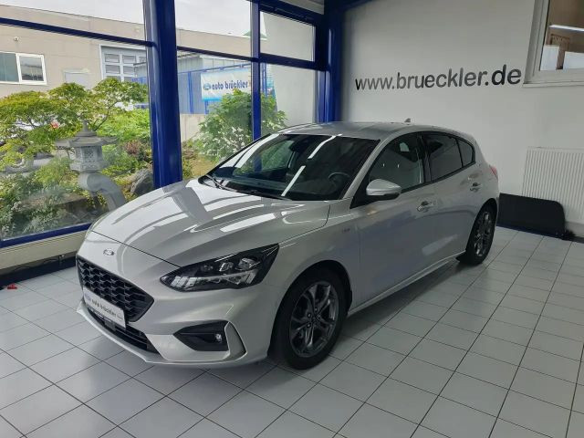 Ford Focus EcoBoost ST Line