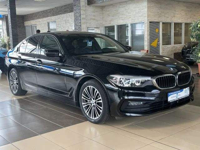 BMW 5 Serie 530 Sport Line 530e