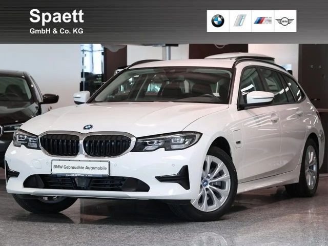 BMW 3 Serie 320 Touring Advantage pakket 320e