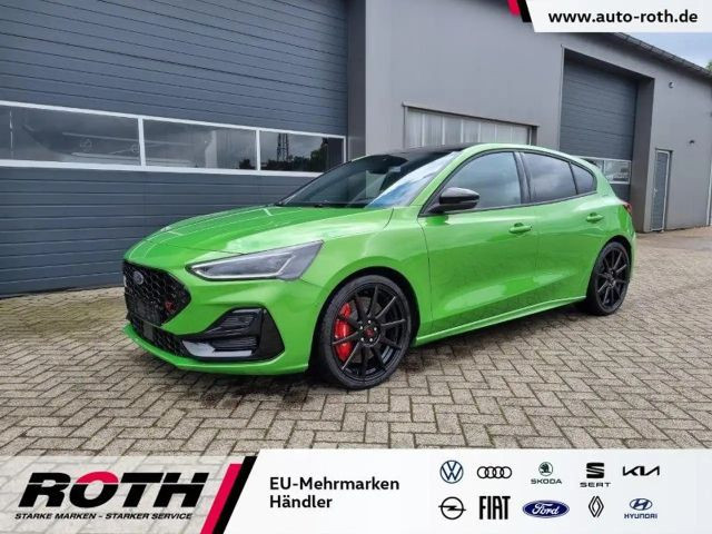 Ford Focus EcoBoost ST Line