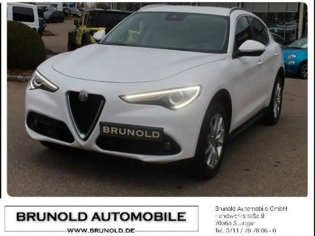 Alfa Romeo Stelvio Lusso Q4 AT8