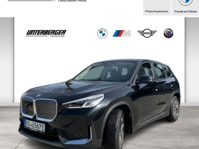 BMW iX1 eDrive20 BEV Sitzhzg. AHK Navi