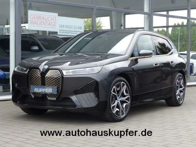 BMW iX xDrive50