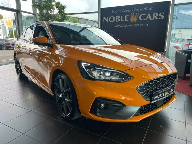 Ford Focus ST Line