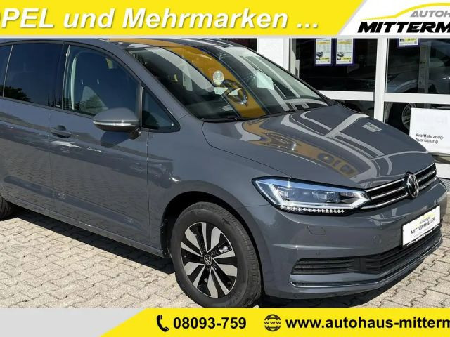 Volkswagen Touran DSG 1.5 TSI