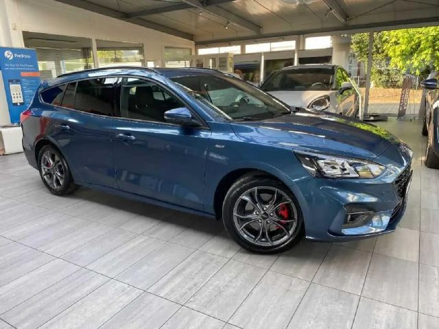 Ford Focus EcoBoost ST Line