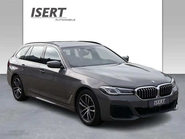 BMW 5 Serie 520 M-Sport xDrive Touring 520d