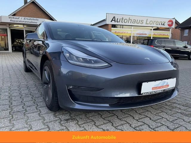 Tesla Model 3 AWD