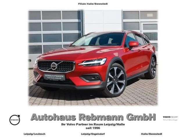 Volvo V60 Cross Country AWD Plus