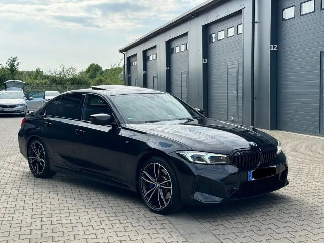 BMW 3 Serie 330 M-Sport 330i