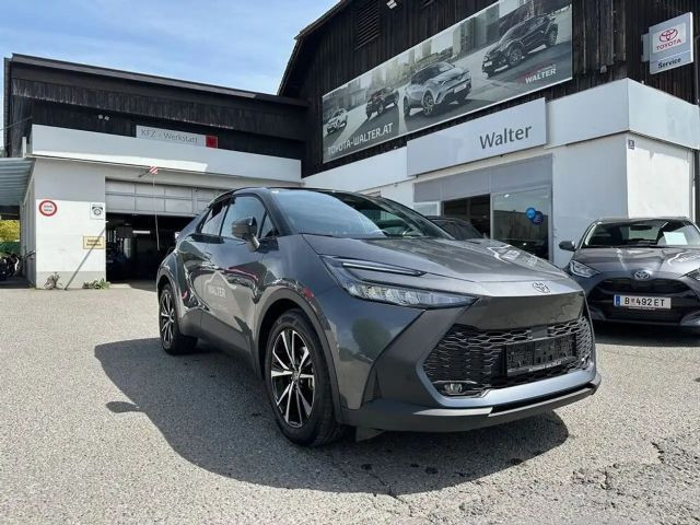 Toyota C-HR Active Hybride