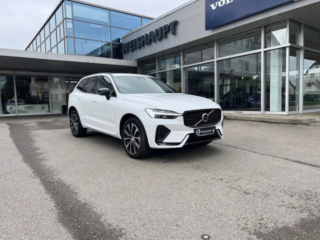 Volvo XC60 AWD Plus Dark