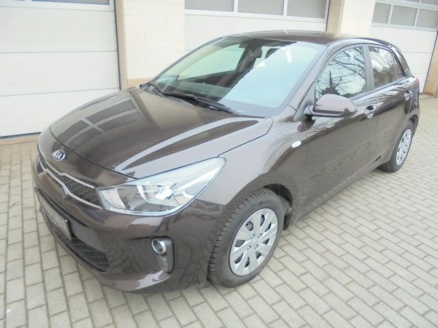 Kia Rio 1,25 Klima, USB, nur 23000 km