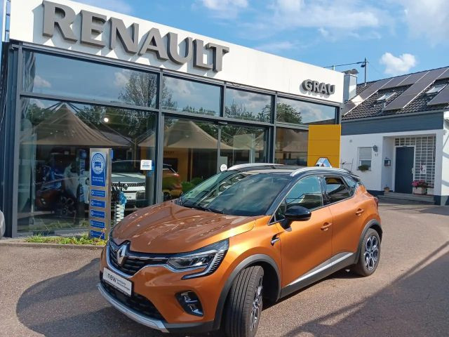 Renault Captur E-Tech Hybrid