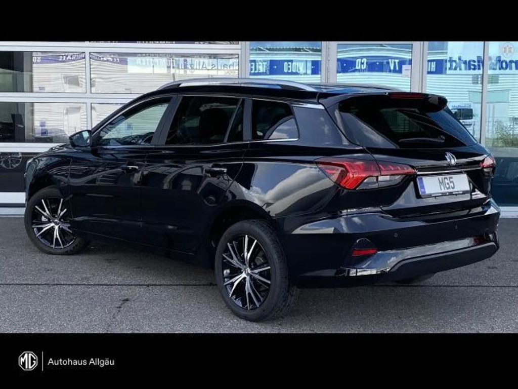 MG MG5 Luxury