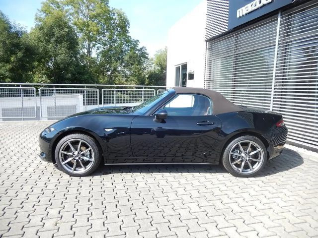 Mazda MX-5 SkyActiv