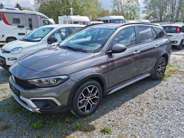 Fiat Tipo Station wagon Cross