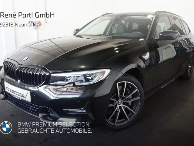 BMW 3 Serie 330 Sport Line Touring 330e