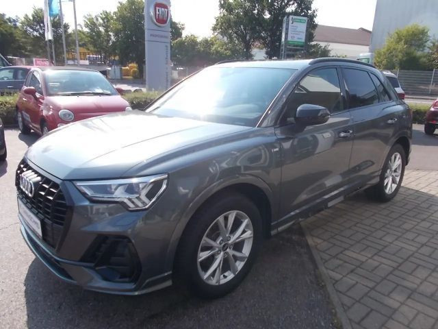 Audi Q3 S-Line 1.5 TFSI