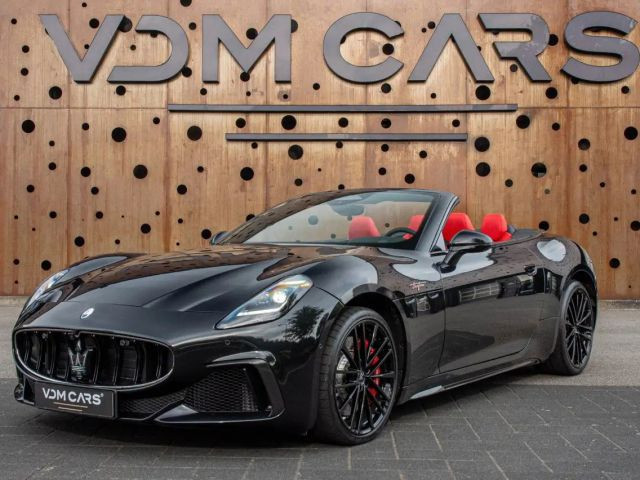 Maserati GranCabrio Trofeo