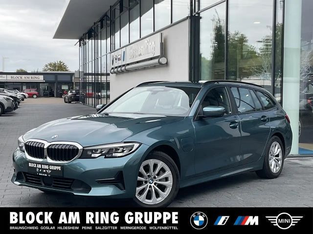 BMW 3 Serie 330 Touring 330e