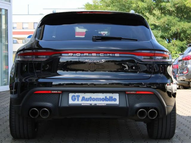 Porsche Macan S