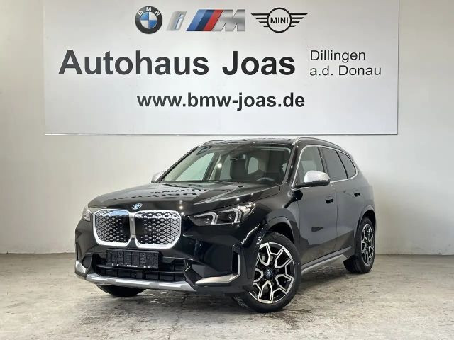 BMW iX1 eDrive20  xLine, Anhängerkupplung, Flexible Fast C