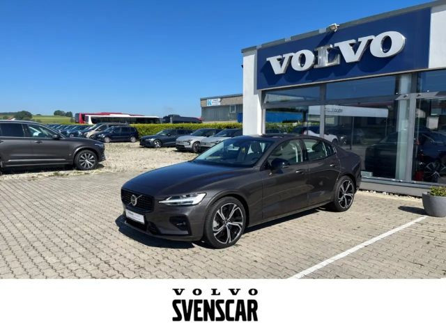 Volvo S60 AWD Ultimate Dark