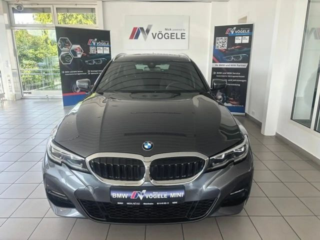 BMW 3 Serie 330 M-Sport xDrive Touring 330i