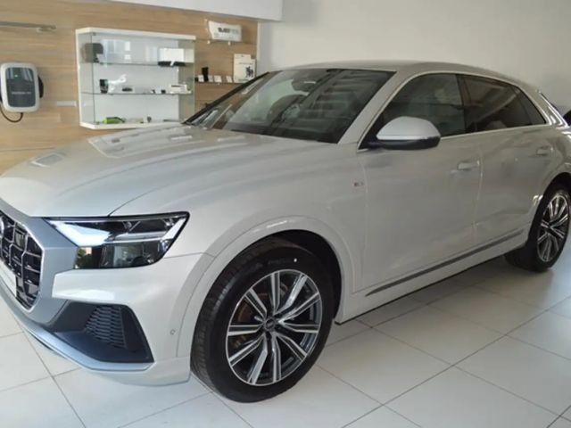 Audi Q8 Quattro S-Line 50 TDI