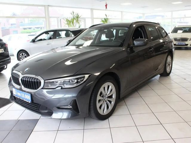 BMW 3 Serie 318 Touring Advantage pakket