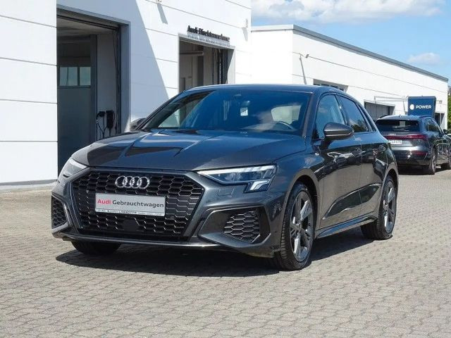 Audi A3 Sportback Sedan S-Line S-Tronic 35 TFSI