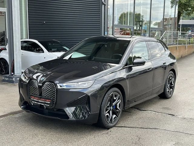 BMW iX xDrive50