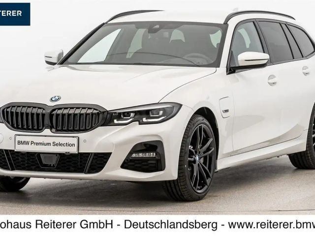 BMW 3 Serie 330 M-Sport xDrive 330e