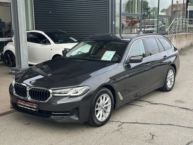 BMW 5 Serie 520 xDrive Touring 520d