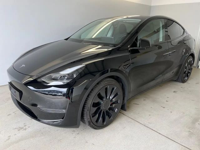 Tesla Model Y Performance AWD