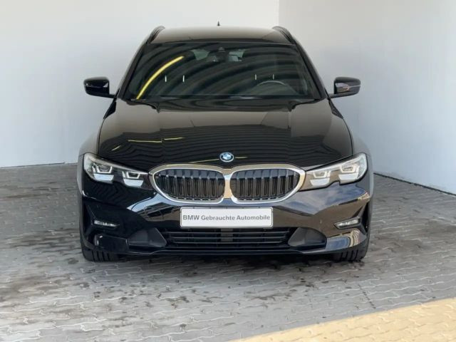 BMW 3 Serie 330 Touring Advantage pakket 330e