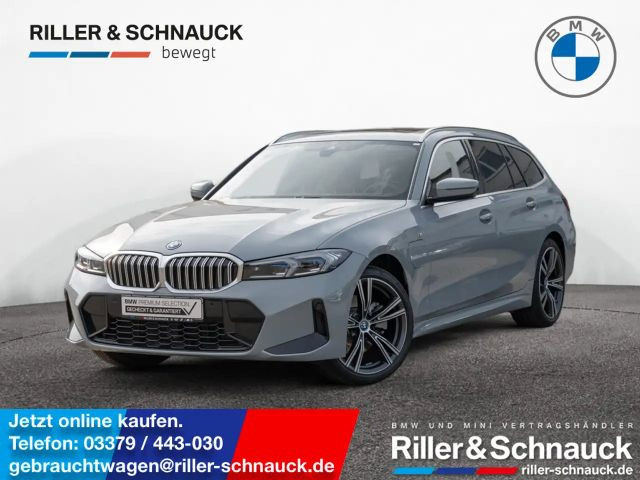 BMW 3 Serie 330 M-Sport xDrive Touring 330e