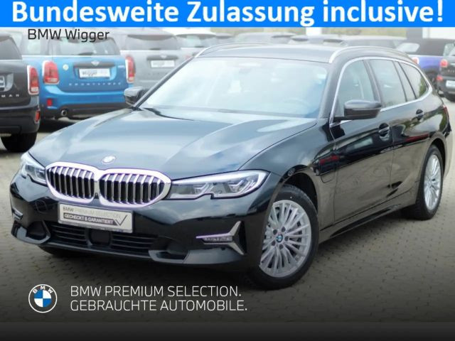 BMW 3 Serie 330 Luxury Line xDrive Touring 330e