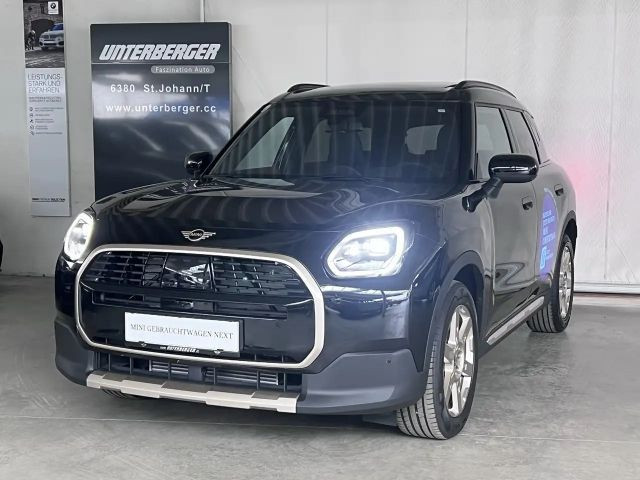 Mini Cooper Countryman Countryman C Favoured Trim / Paket XL verfügbar ab